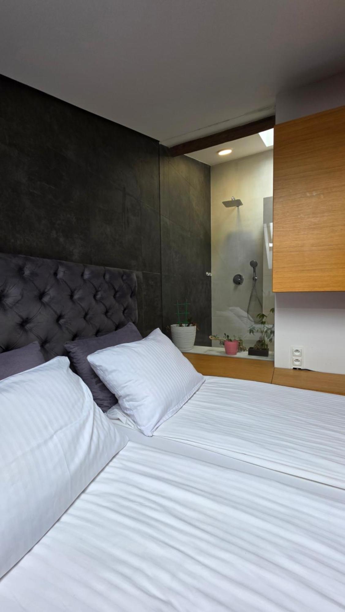 Amazing With Bedroom Tube By Citybeat